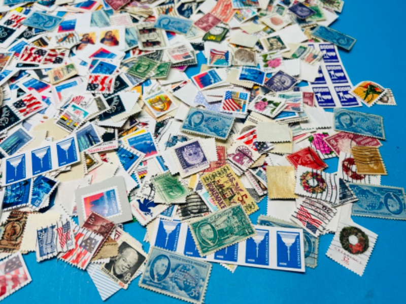 Photo 2 of 151448… hundreds of used vintage stamps 