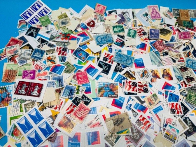 Photo 3 of 151448… hundreds of used vintage stamps 