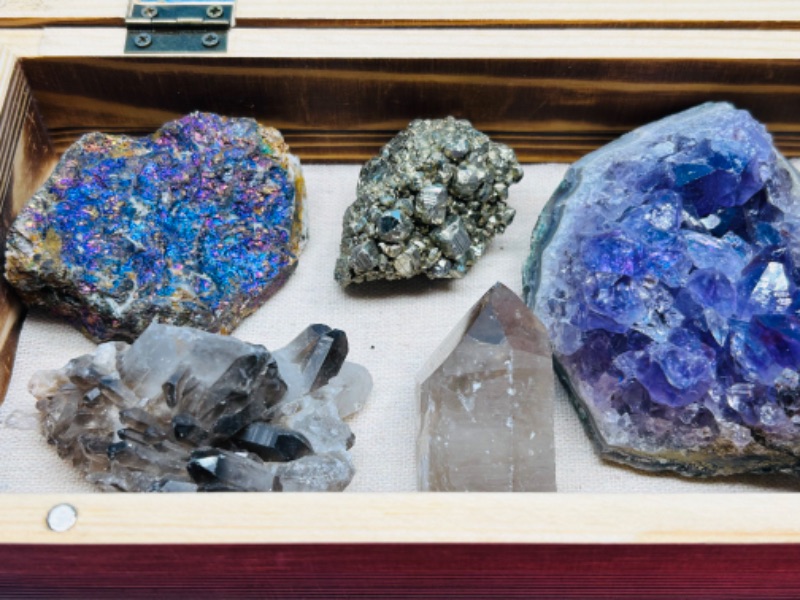 Photo 3 of 151495…collectible rocks in wood display box- amethyst, smokey quartz, petrified wood, pyrite-fools gold