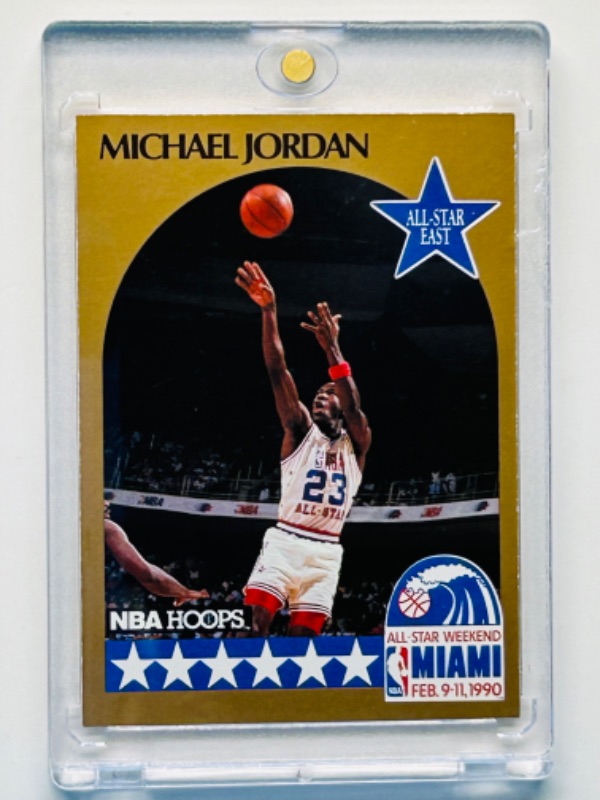 Photo 1 of 151544…NBA Hoops Michael Jordan card 5  in hard plastic case