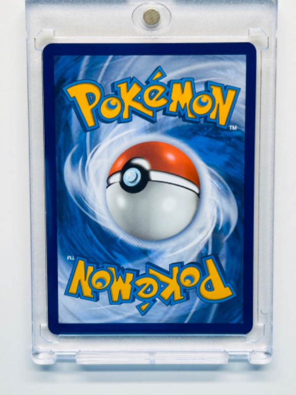 Photo 2 of 151560…Pokémon Machop card 066/165 in hard plastic case 