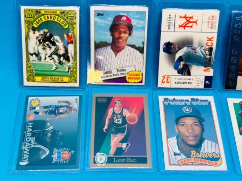 Photo 3 of 151577… 10 sports trading cards in hard plastic sleeves 