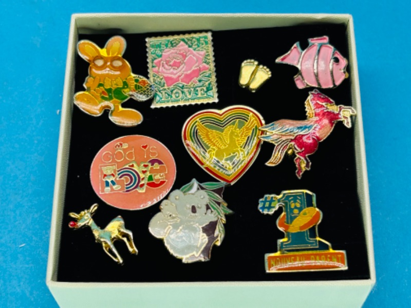 Photo 1 of 151630… vintage kids pins in gift box 