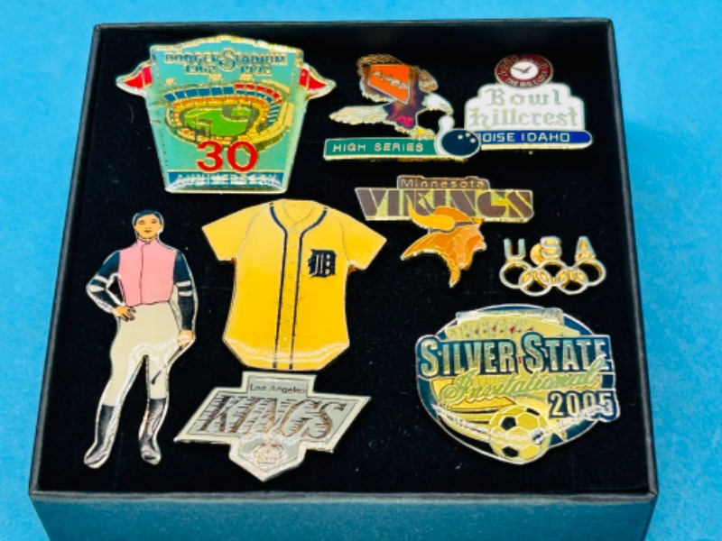 Photo 1 of 151646… vintage sports  pins in gift box 