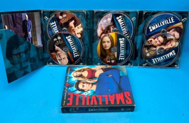 Photo 1 of 151651… Smallville complete DVD season 7