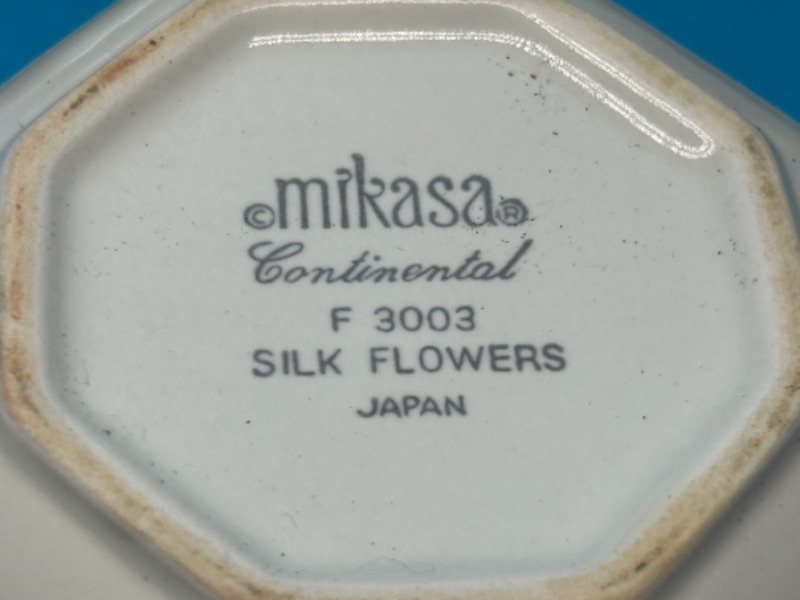 Photo 3 of 151694…6 piece Mikasa Japan tea set and s&p