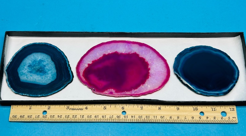 Photo 1 of 151787…3 agate slices in gift box