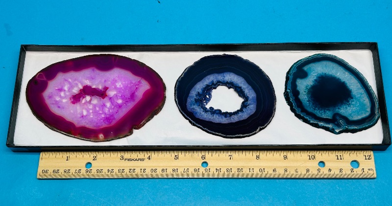 Photo 1 of 151788…3 agate slices in gift box