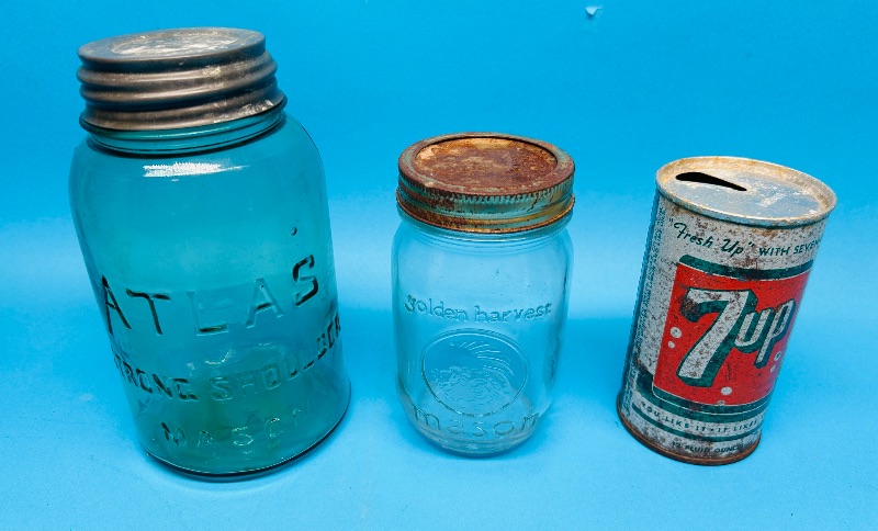 Photo 1 of 151820…vintage jars and soda can