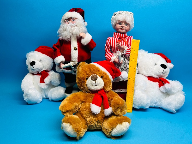 Photo 1 of 151821…Christmas figures and plushies 