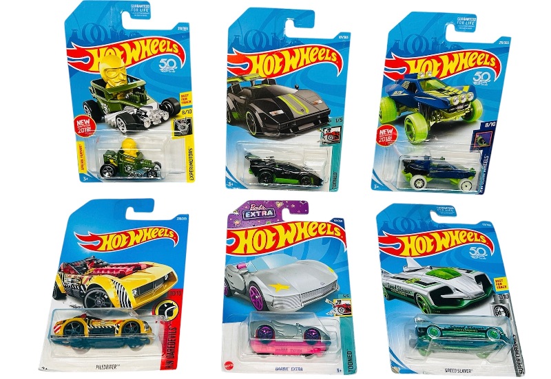 Photo 1 of 151859… 6 hot wheels die cast cars 