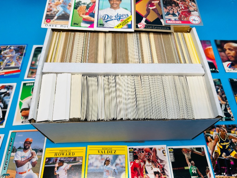 Photo 2 of 151865…final sale no returns/refunds-1000+ mixed basketball and baseball cards in box