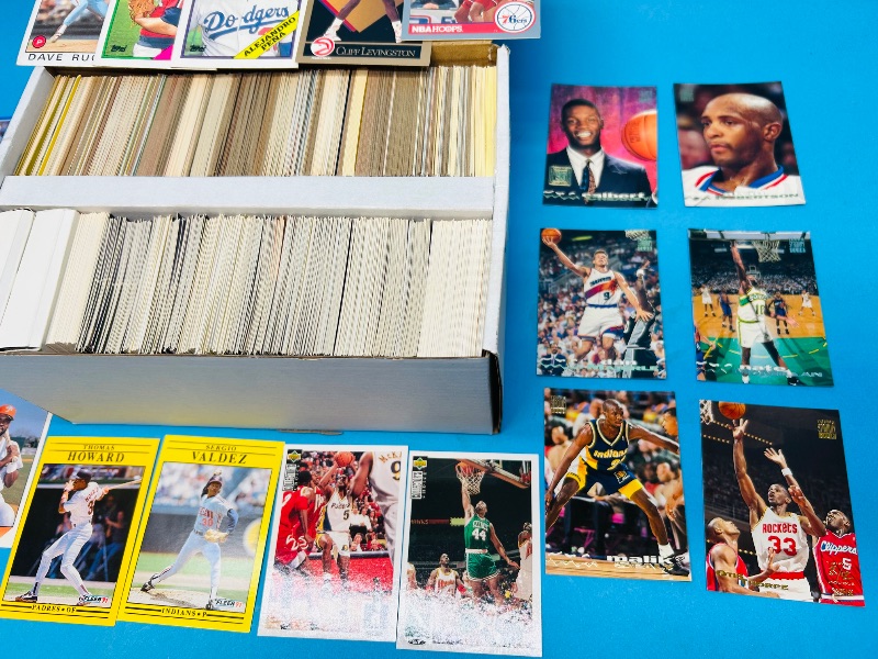 Photo 4 of 151865…final sale no returns/refunds-1000+ mixed basketball and baseball cards in box