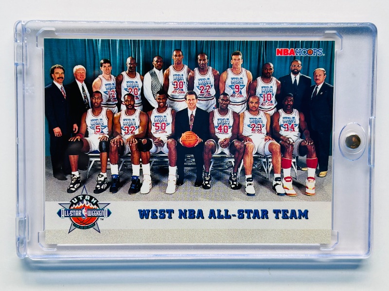 Photo 1 of 152001…NBA Hoops west all star team card 262 in hard plastic case 