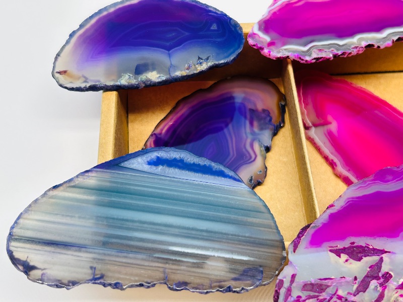 Photo 1 of 151120… 9 agate slices in gift box