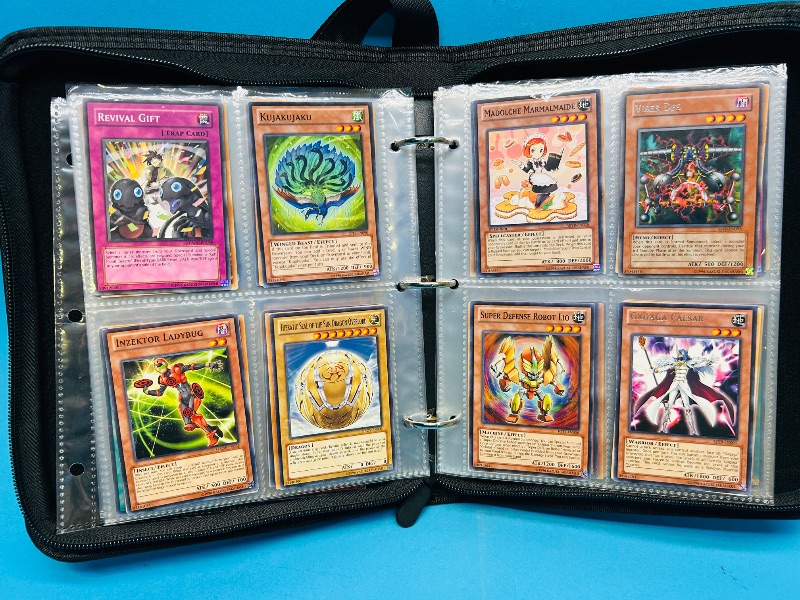 Photo 1 of 152136… final sale no returns/refunds-160 mix d Yu-Gi-Oh! Cards in binder