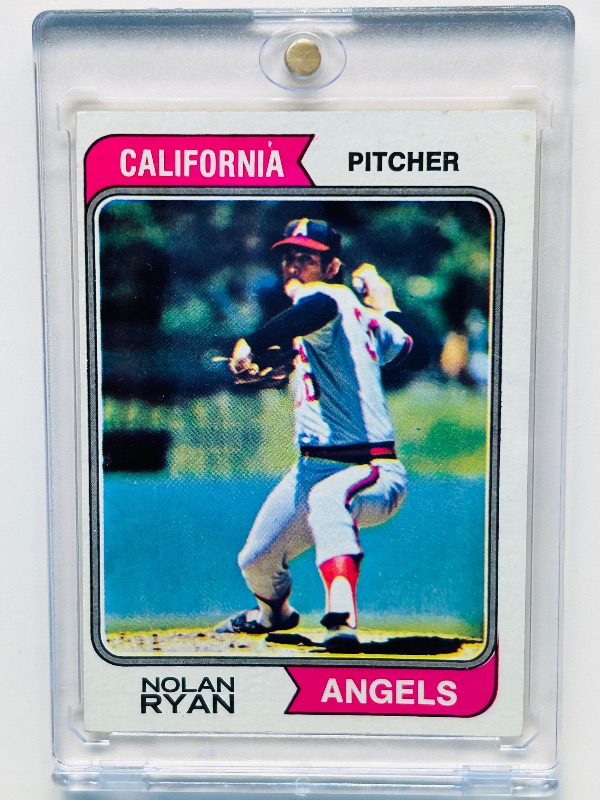 Photo 1 of 152164…Nolan Ryan card 20 in hard plastic case 