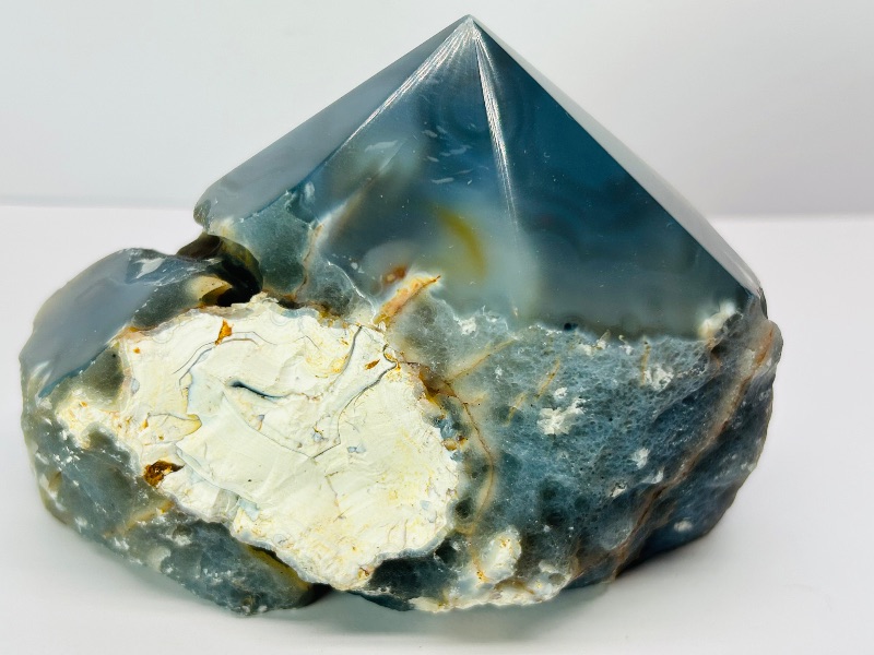Photo 1 of 152222…5” agate base point rock
