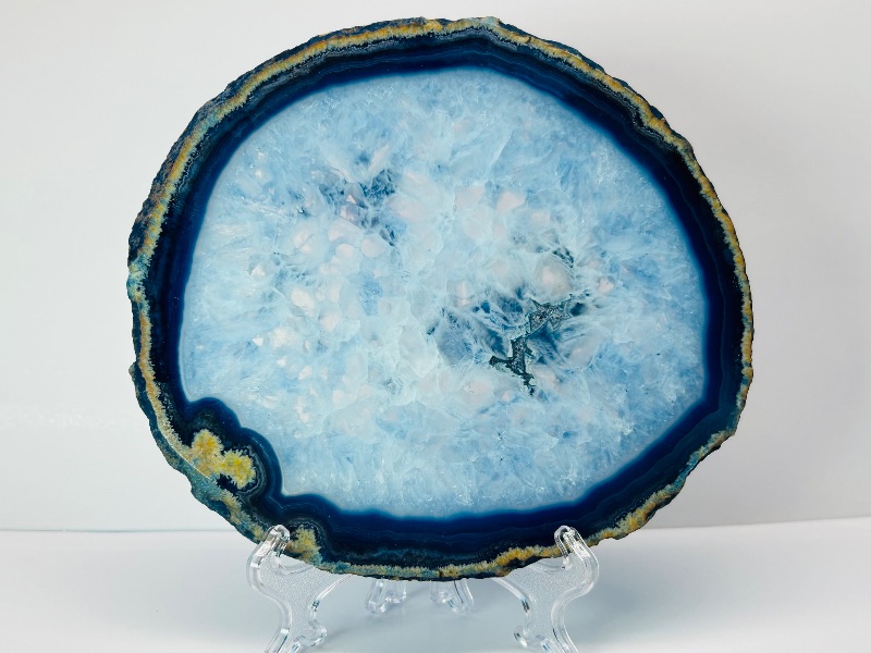 Photo 1 of 152227…6” agate slice on display stand 