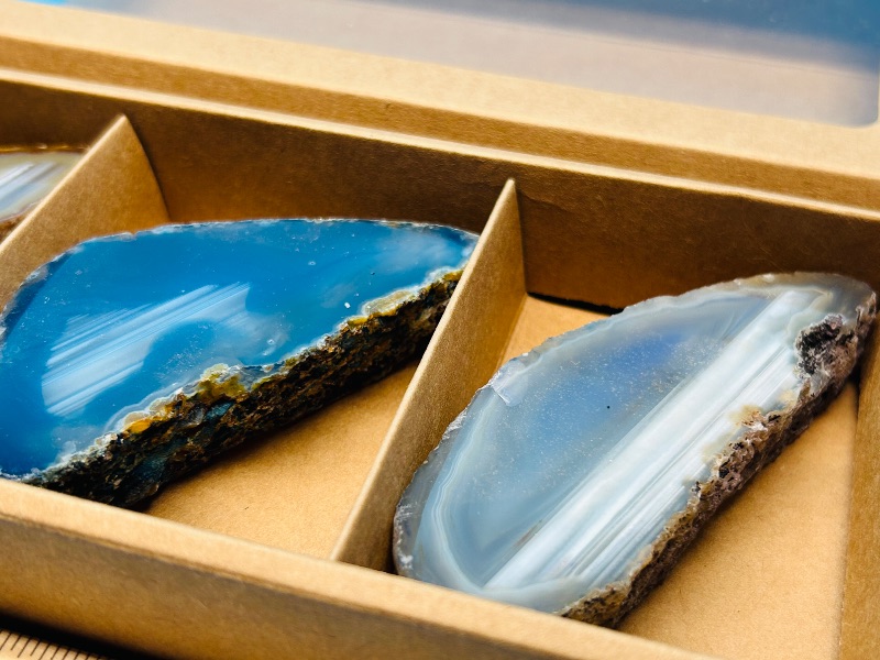 Photo 1 of 152231… 3 thick agate slices in gift box