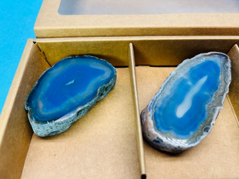 Photo 1 of 152233… 3 thick agate slices in gift box