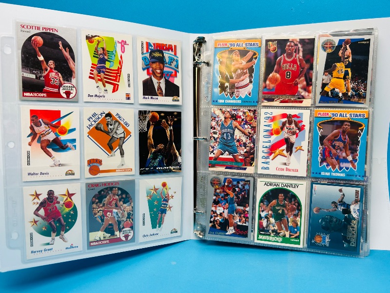 Photo 1 of 152246… final sale no returns/refunds-189 mixed basketball cards in binder