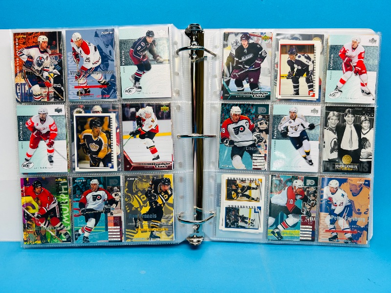 Photo 1 of 152247… final sale no returns/refunds -360 mixed hockey cards in binder