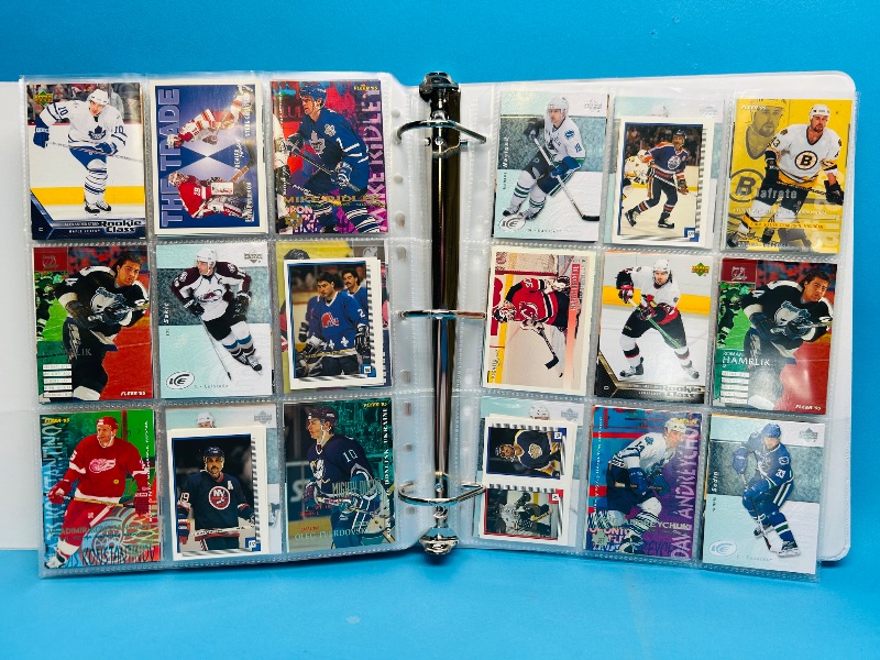 Photo 1 of 152247… final sale no returns/refunds -360 mixed hockey cards in binder