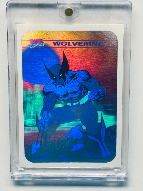 Photo 1 of 152258… marvel 1990 Hologram Wolverine card MH4in hard plastic case