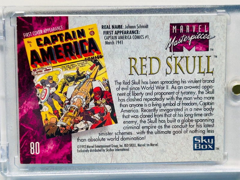 Photo 1 of 152272…Marvel Masterpieces Red Skull card 80  in hard plastic case
