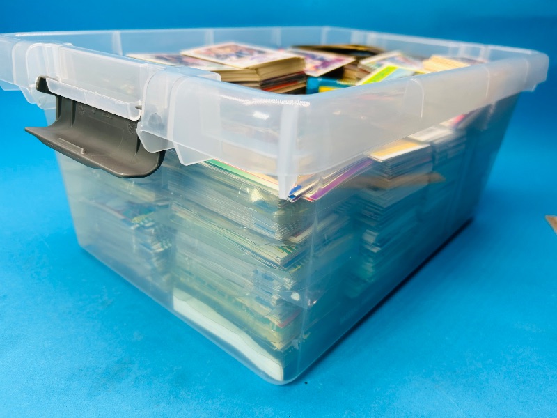 Photo 1 of 152287…final sale no returns/refunds- thousands of mixed sports cards in small 15 qt. tote