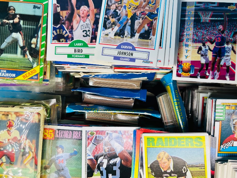 Photo 1 of 152287…final sale no returns/refunds- thousands of mixed sports cards in small 15 qt. tote
