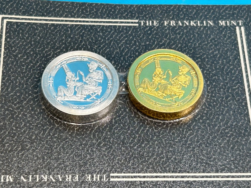 Photo 1 of 152354…2 sealed Franklin Mint backgammon game pieces 