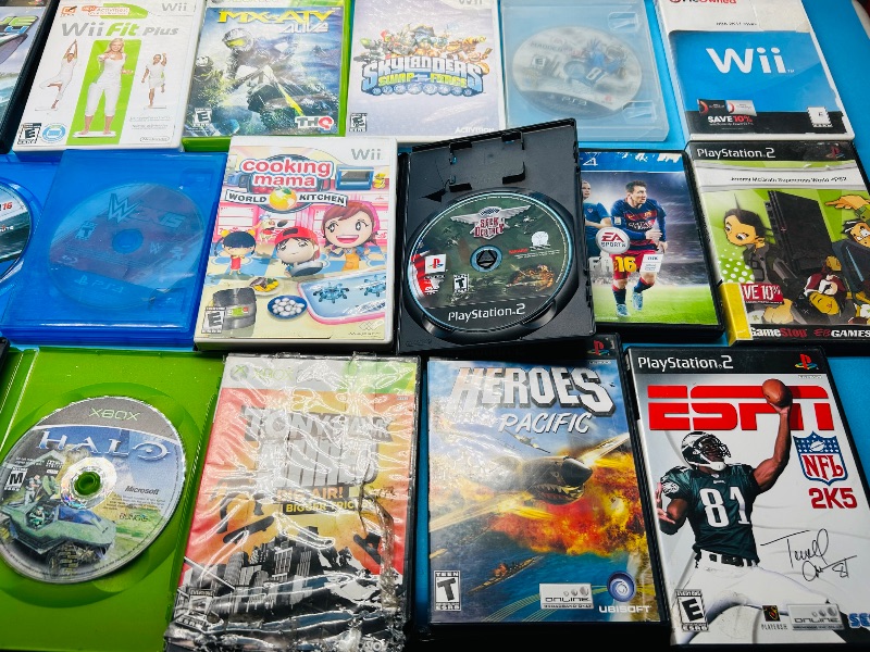 Photo 1 of 152447…final sale no returns/refunds-scratched & damaged discs & covers working condition unknown- 30 video game discs