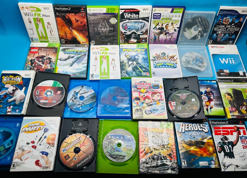 Photo 1 of 152447…final sale no returns/refunds-scratched & damaged discs & covers working condition unknown- 30 video game discs
