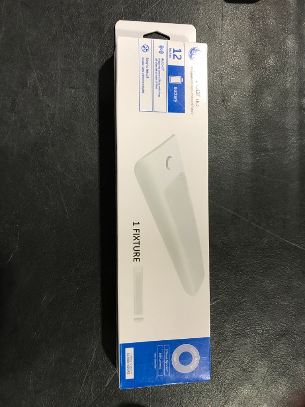 Photo 1 of GE Lighting LED Light Bar Fixture with Timer, Battery Powered, Cool White, 12 Inches Medium Battery Fixture