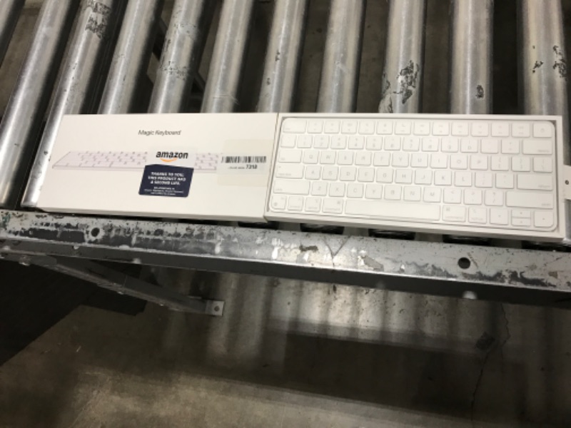 Photo 3 of Apple Magic Keyboard (Wireless, Rechargable) - US English - White
