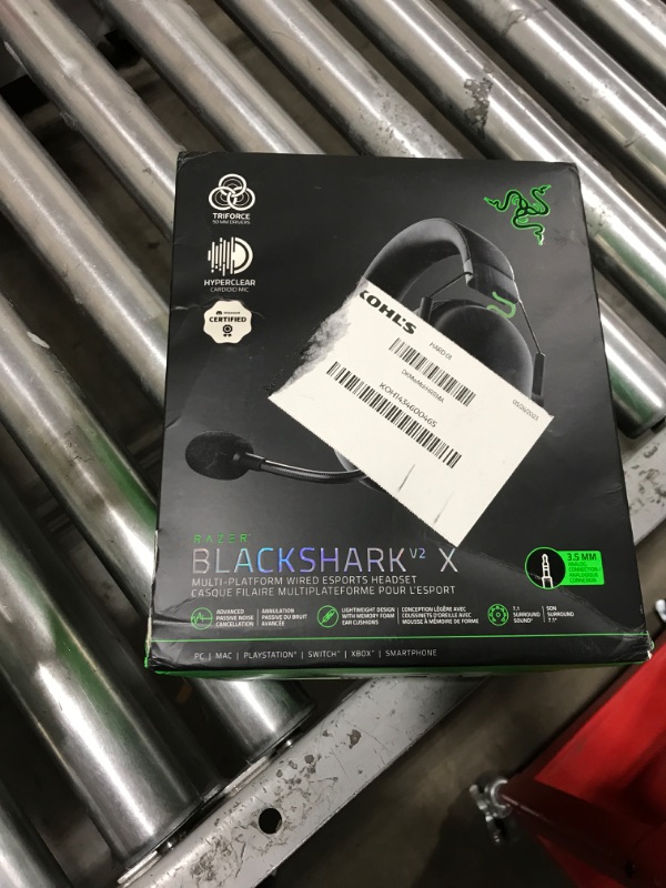 Photo 3 of Razer Blackshark V2 X Gaming Headset 7.1 PC 4 Nintendo Switch 3.5 mm Jack Blackshark V2 X Black