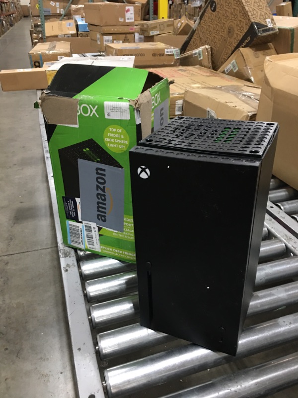 Photo 2 of Xbox Series X Replica Mini Fridge Thermoelectric Cooler - Please read description 
