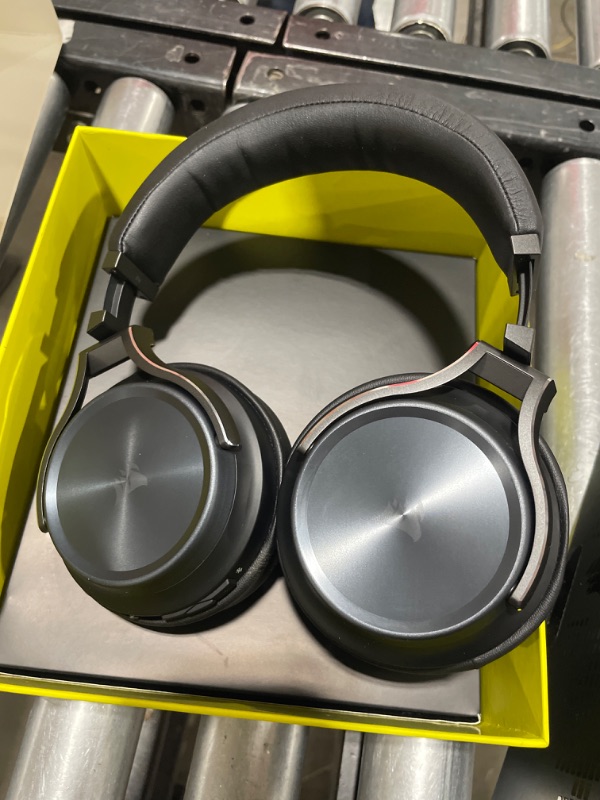 Photo 5 of CORSAIR VIRTUOSO RGB WIRELESS XT High-Fidelity Gaming Headset with Bluetooth and Spatial Audio - Works with Mac, PC, PS5, PS4, Xbox series X/S - Slate