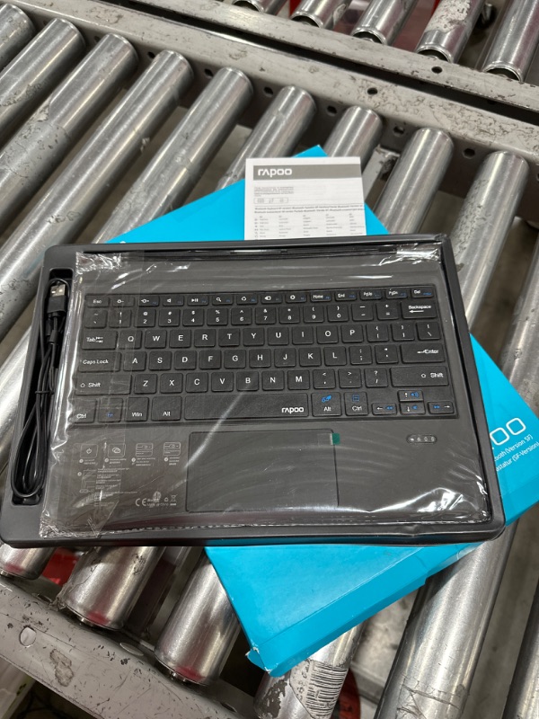 Photo 2 of Rapoo XK200 Microsoft Surface Pro 7/Pro 6/Surface Pro 5 (Pro 2017)/Pro 4 12.3 inch Tablet/Surface Pro 3 2014 Keyboard Case with Trackpad - Detachable Wireless Keyboard Type Cover
