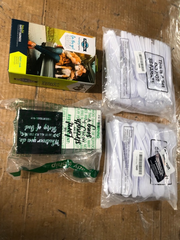 Photo 1 of **non refundable bundle**
Miscellaneous Bundle (4 items)