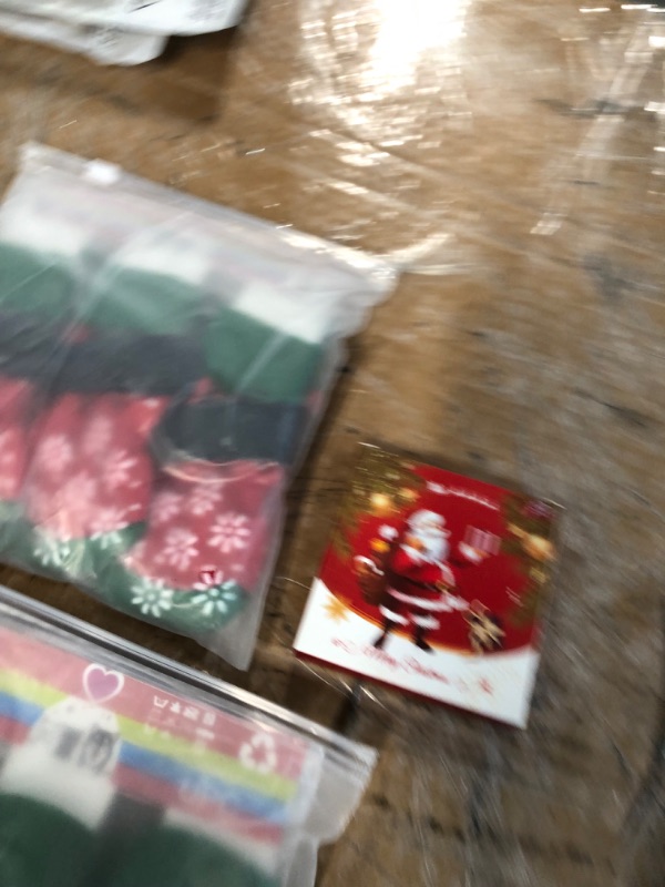 Photo 2 of *non refundable bundle*
Miscellaneous Christmas Bundle (3 items)