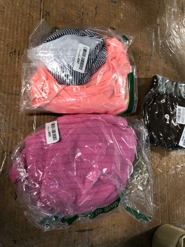 Photo 1 of *non refundable bundle*
MIscellaneous Clothing/Linen Bundle (3 items)