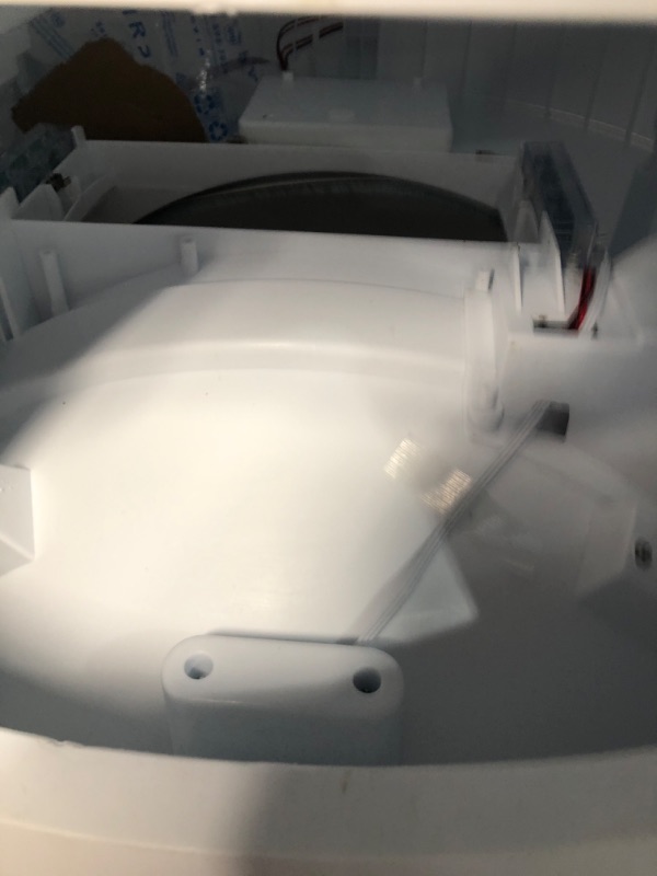Photo 1 of **NON FUNCTIONAL*FOR PARTS ONLY**
Leo's Loo Too by Casa Leo - No Mess Automatic Self-Cleaning Cat Litter Box