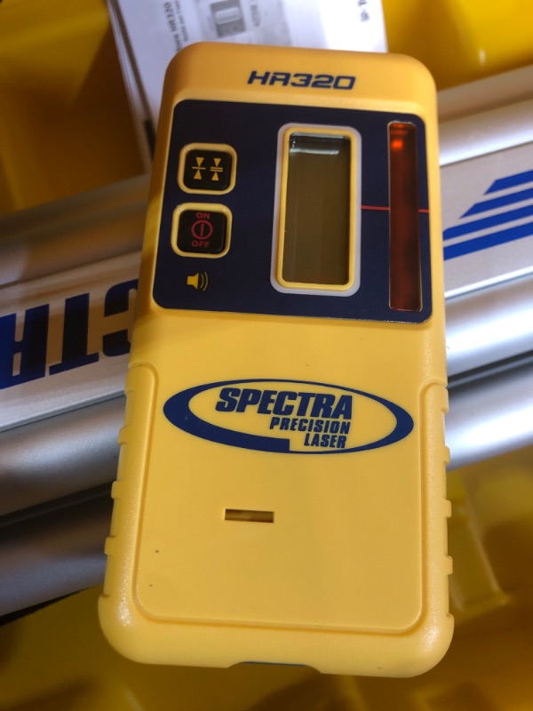 Photo 6 of **PARTS ONLY DOES NOT FUNCTION**
Spectra Precision LL100N-2 Laser Level Kit with HR320 Receiver and Clamp