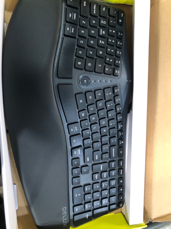 Photo 5 of DeLUX Wired Ergonomic Split Keyboard with Wrist Rest, [Standard Ergo] Keyboard Series 2 USB Passthrough,GM901U-Blk