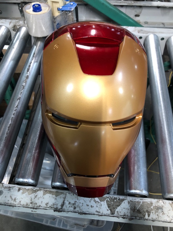 Photo 3 of Avengers Marvel Legends Iron Man Electronic Helmet - Multicolor Characters