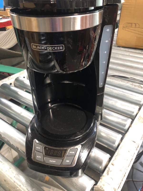Photo 2 of ***USED - DIRTY - UNABLE TO TEST***
BLACK+DECKER 12-Cup Digital Coffee Maker, CM1160B, Programmable