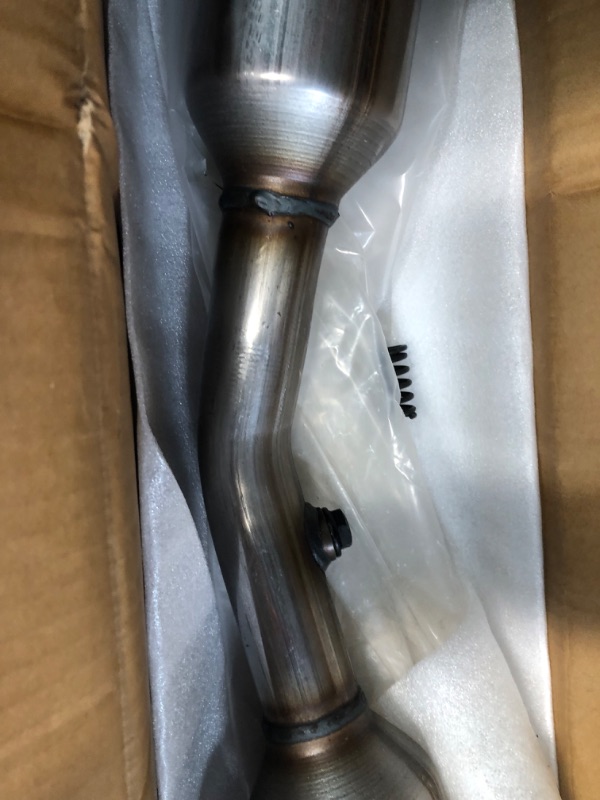 Photo 2 of JT Exhaust Catalytic Converter Compatible with Nissan Versa 2012 2013 2014 2015 2016 2017 1.6L (EPA Compliant)(Catalyst+ Grade) For Versa 2012-2017 1.6L